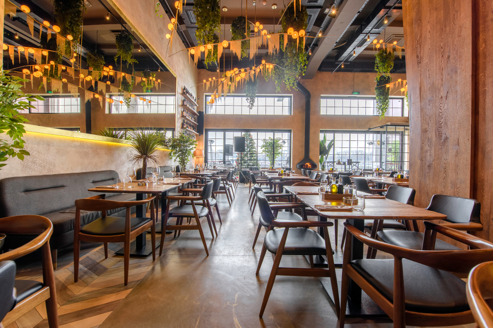 How to Improve Restaurant Seating Capacity (10 Ways)